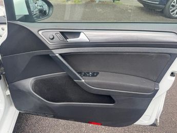 Volkswagen Golf 1.6 TDI Match Edition Hatchback 5dr Diesel Manual Euro 6 (s/s) (