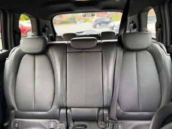BMW 2 SERIES 2.0 220d M Sport Auto Euro 6 (s/s) 5dr