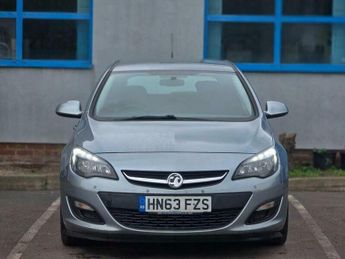 Vauxhall Astra 1.7 CDTi ecoFLEX Exclusiv Euro 5 (s/s) 5dr