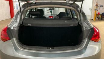 Vauxhall Astra 1.7 CDTi ecoFLEX Exclusiv Euro 5 (s/s) 5dr