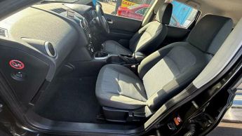 Nissan Qashqai 1.5 dCi Visia 2WD 5dr