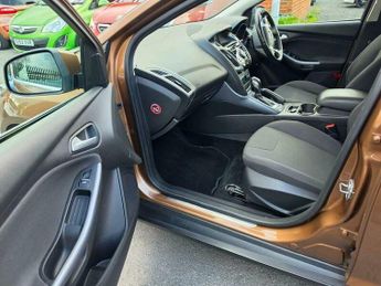 Ford Focus 1.6 Titanium Navigator Powershift Euro 5 5dr