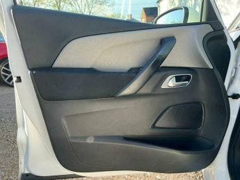 Citroen C4 1.2 PureTech Feel EAT8 Euro 6 (s/s) 5dr