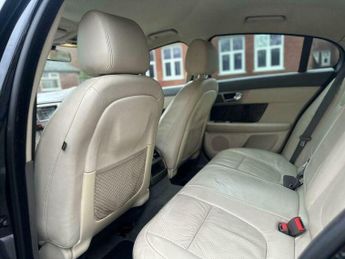 Jaguar XF 2.7d V6 Premium Luxury Auto Euro 4 4dr