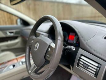 Jaguar XF 2.7d V6 Premium Luxury Auto Euro 4 4dr