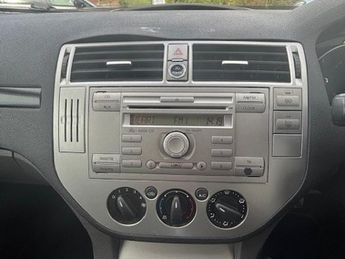 Ford Kuga ZETEC TDCI-REAR PARKING SENSORS-GREAT CONDITION FOR ITS AGE-STIL