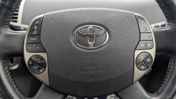 Toyota Prius VVT-I T SPIRIT
