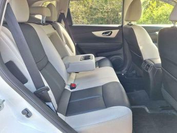 Nissan X-Trail HYBRID PURE DRIVE 4X4 360 CAMERA SUV 5dr