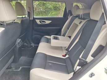 Nissan X-Trail HYBRID PURE DRIVE 4X4 360 CAMERA SUV 5dr