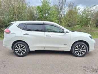 Nissan X-Trail HYBRID PURE DRIVE 4X4 360 CAMERA SUV 5dr