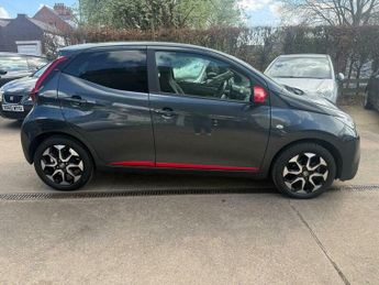Toyota AYGO 1.0 VVT-i x-trend x-shift Euro 6 5dr (Safety Sense)