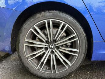 BMW 3 SERIES 2.0 330e 12kWh M Sport Auto Euro 6 (s/s) 4dr