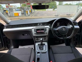 Volkswagen Passat 2.0 TDI BlueMotion Tech SE Business DSG Euro 6 (s/s) 5dr