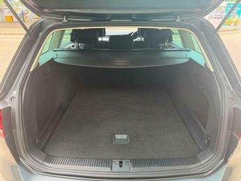 Volkswagen Passat 2.0 TDI BlueMotion Tech SE Business DSG Euro 6 (s/s) 5dr