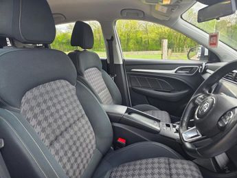 MG ZS EXCITE