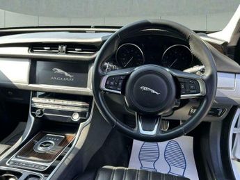 Jaguar XF 2.0i Portfolio Sportbrake Auto Euro 6 (s/s) 5dr