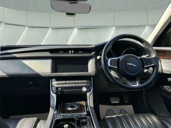 Jaguar XF 2.0i Portfolio Sportbrake Auto Euro 6 (s/s) 5dr