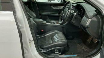 Jaguar XF 2.0i Portfolio Sportbrake Auto Euro 6 (s/s) 5dr