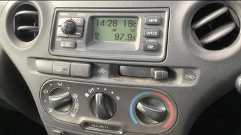 Toyota Yaris VVTI BLUE