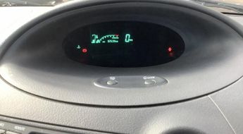 Toyota Yaris VVTI BLUE