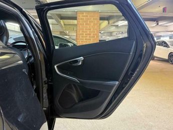Volvo V40 2.0 T2 R-Design Euro 6 (s/s) 5dr