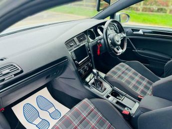 Volkswagen Golf GTi 2.0 TSI BlueMotion Tech GTI DSG Euro 6 (s/s) 5dr