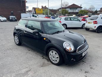 MINI Hatch 1.6 First Hatchback 3dr Petrol Manual Euro 5 (75 ps)