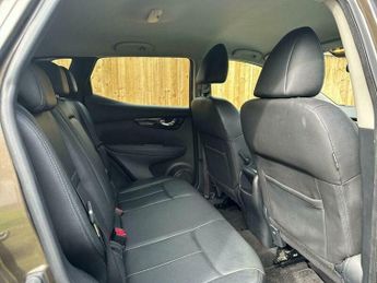 Nissan Qashqai 1.6 dCi Tekna XTRON 2WD Euro 5 (s/s) 5dr