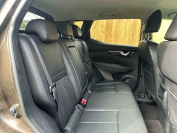 Nissan Qashqai 1.6 dCi Tekna XTRON 2WD Euro 5 (s/s) 5dr