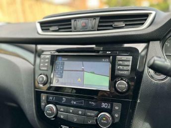 Nissan Qashqai 1.6 dCi Tekna XTRON 2WD Euro 5 (s/s) 5dr