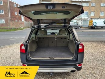 Volvo XC70 2.4 D5 SE Lux Estate 5dr Diesel Geartronic AWD Euro 5 (215 ps)