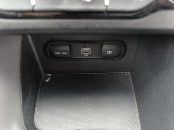 Kia Niro 1.6 Petrol Plug-in Hybrid 2022(22) T-GDi 8.9 kWh Euro 6 (s/s) 5 