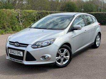 Ford Focus 1.6 Zetec Powershift Euro 5 5dr