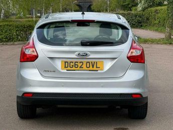 Ford Focus 1.6 Zetec Powershift Euro 5 5dr