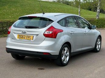 Ford Focus 1.6 Zetec Powershift Euro 5 5dr