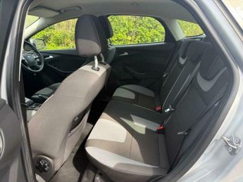 Ford Focus 1.6 Zetec Powershift Euro 5 5dr