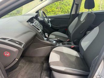 Ford Focus 1.6 Zetec Powershift Euro 5 5dr