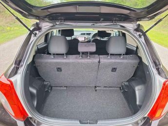 Toyota Yaris 1.3 Dual VVT-i T Spirit Euro 5 (s/s) 5dr