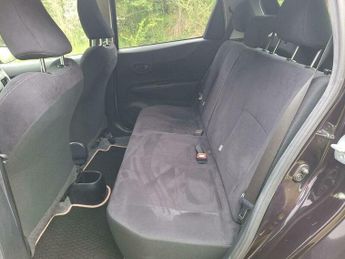 Toyota Yaris 1.3 Dual VVT-i T Spirit Euro 5 (s/s) 5dr