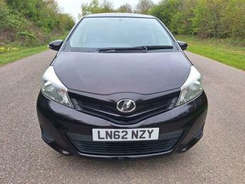 Toyota Yaris 1.3 Dual VVT-i T Spirit Euro 5 (s/s) 5dr