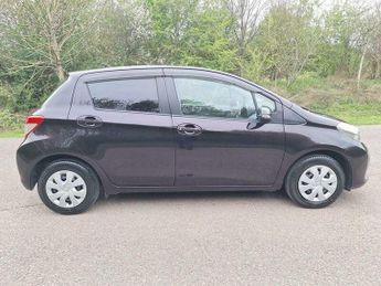 Toyota Yaris 1.3 Dual VVT-i T Spirit Euro 5 (s/s) 5dr