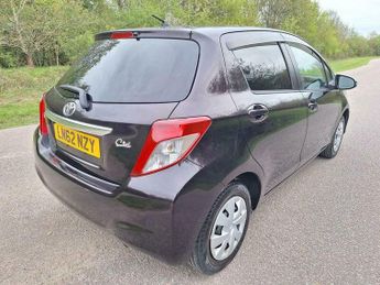 Toyota Yaris 1.3 Dual VVT-i T Spirit Euro 5 (s/s) 5dr