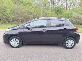 Toyota Yaris 1.3 Dual VVT-i T Spirit Euro 5 (s/s) 5dr