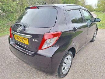 Toyota Yaris 1.3 Dual VVT-i T Spirit Euro 5 (s/s) 5dr