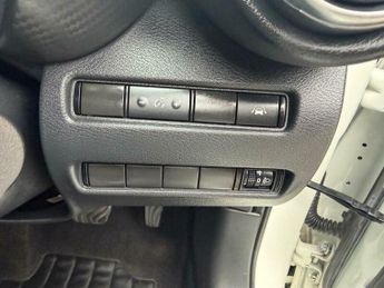 Nissan  1.6 N-Connecta Auto Euro 6 5dr