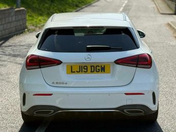 Mercedes-Benz A Class 2.0 A200d AMG Line (Executive) Hatchback 5dr Diesel 8G-DCT Euro 