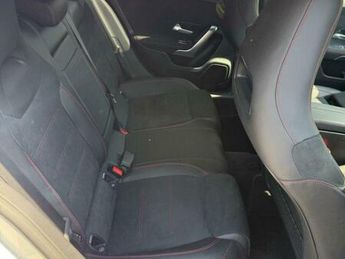 Mercedes-Benz A Class 2.0 A200d AMG Line (Executive) Hatchback 5dr Diesel 8G-DCT Euro 