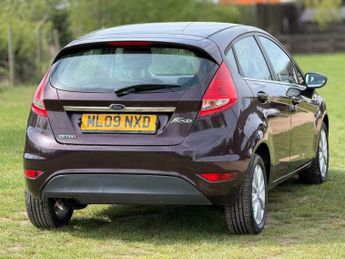 Ford Fiesta 1.4 Zetec 5dr