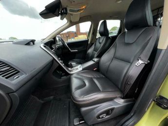 Volvo XC60 2.4 D5 SE Lux Geartronic AWD Euro 4 5dr