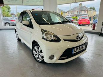 Toyota AYGO 1.0 VVT-i Fire Euro 5 5dr